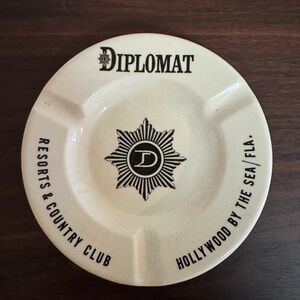 Vintage 1960 Diplomat Cream Ashtray